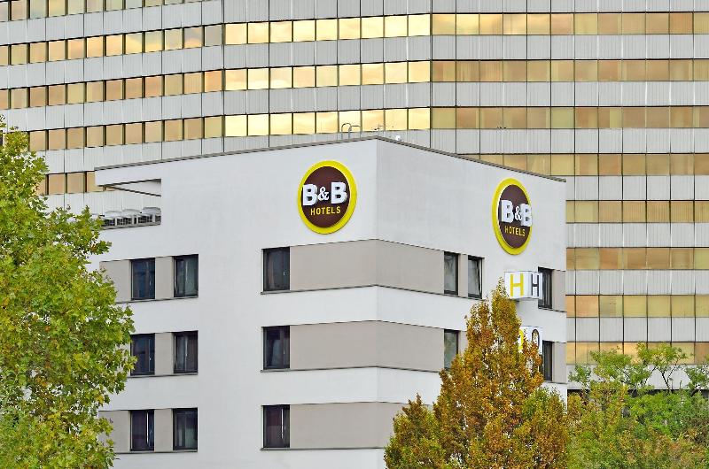B&B HOTEL Aalborg image