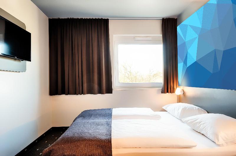 B&B HOTEL Aalborg image