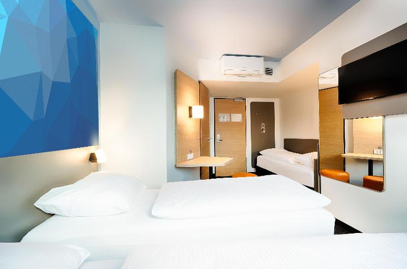B&B HOTEL Aalborg image