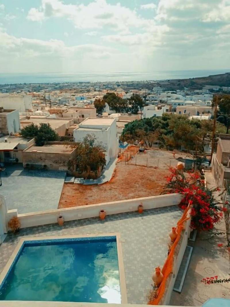 Loukas Kontos Traditional House