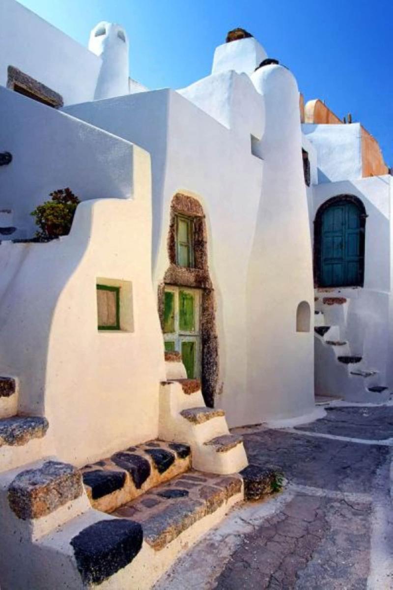 Loukas Kontos Traditional House