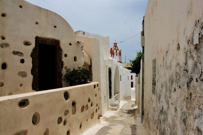 Loukas Kontos Traditional House