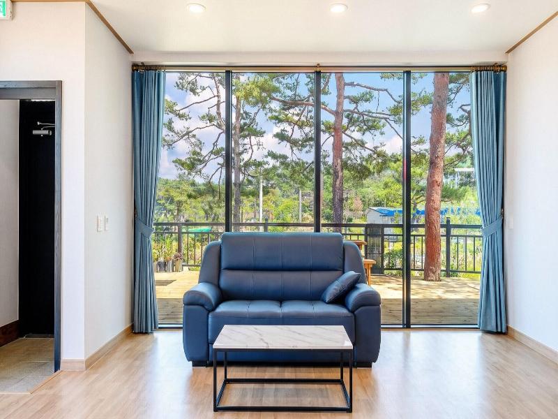 Goseong Pinetree Pension