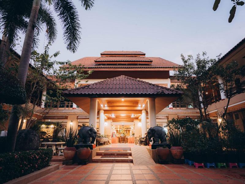 Juntra Resort image