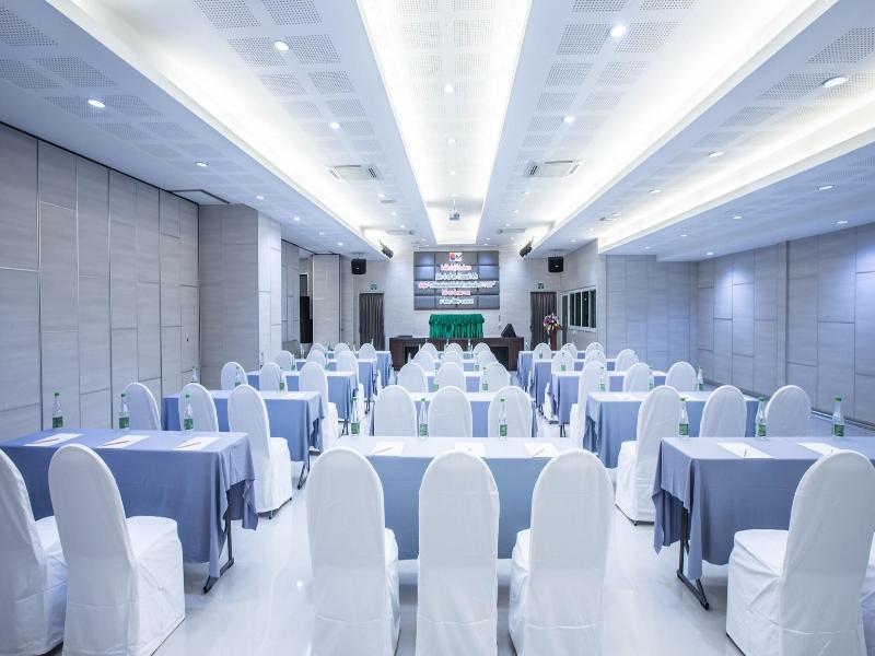 Juntra Resort image