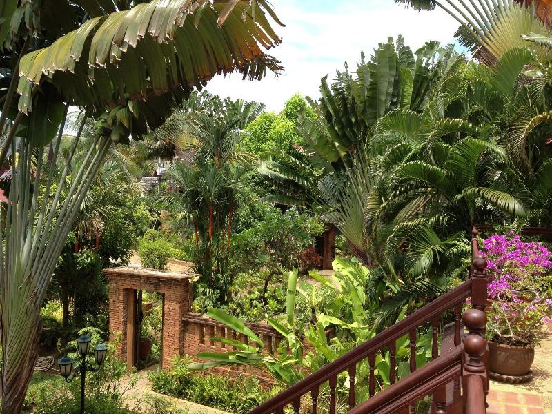 Ban Kaew Villas image