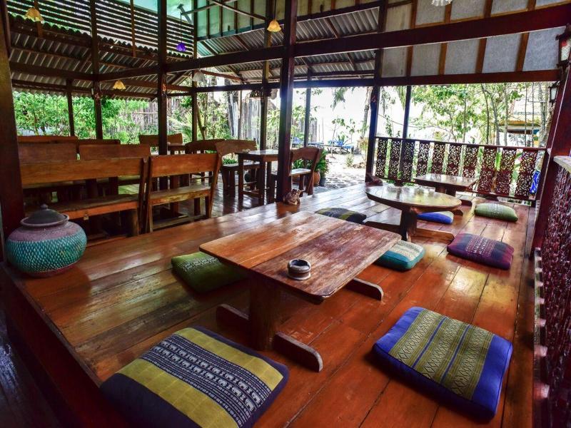 Frog Beach House — restaurant