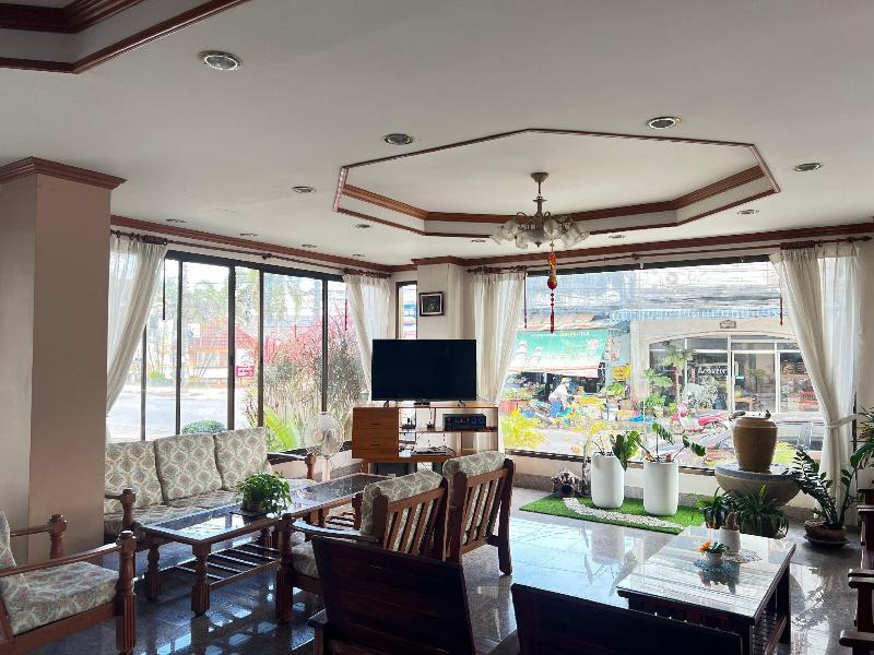 Ritzy House Hotel image