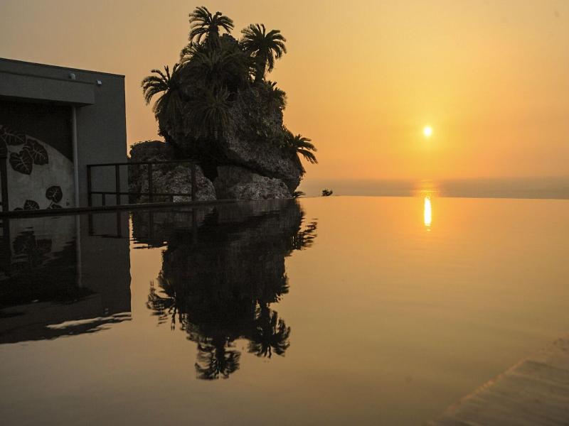 Hanalee Villa Kouri image