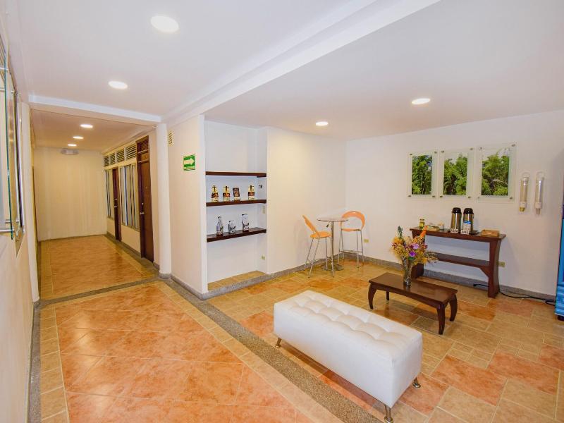 Hotel Monarca Armenia image