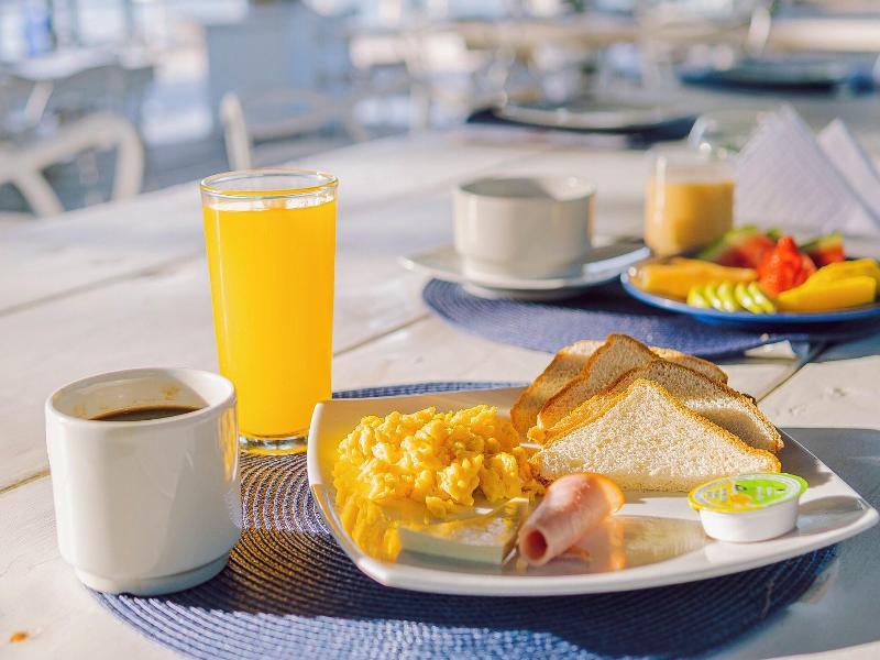 Marine Beach Club Hotel By Tequendama image