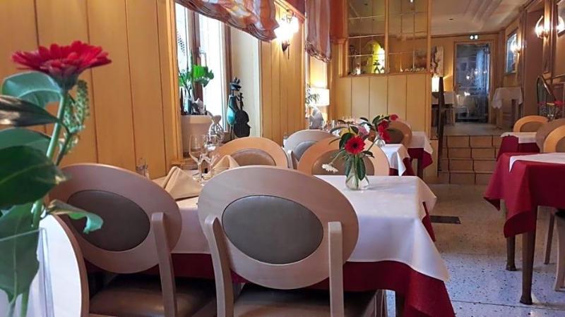Hv¥tel Restaurant Oberlv© image