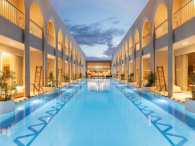 Navakiri Boutique Resort Satun image