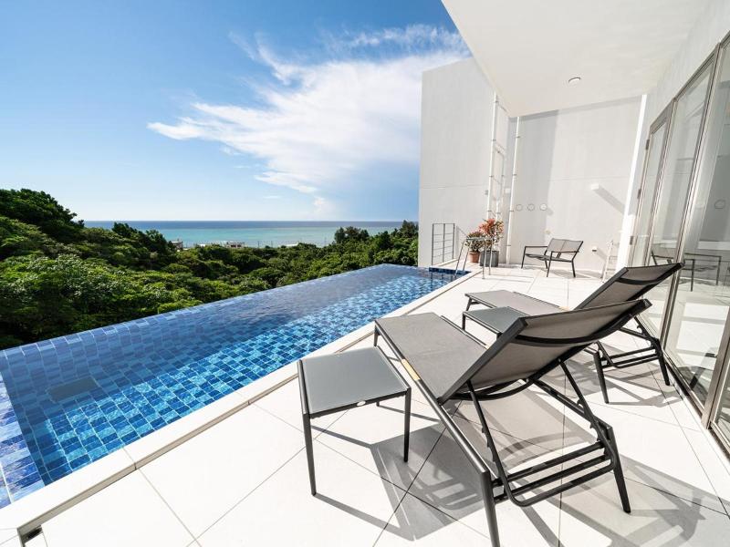 Blue Rela Luxe Resort Okinawa image