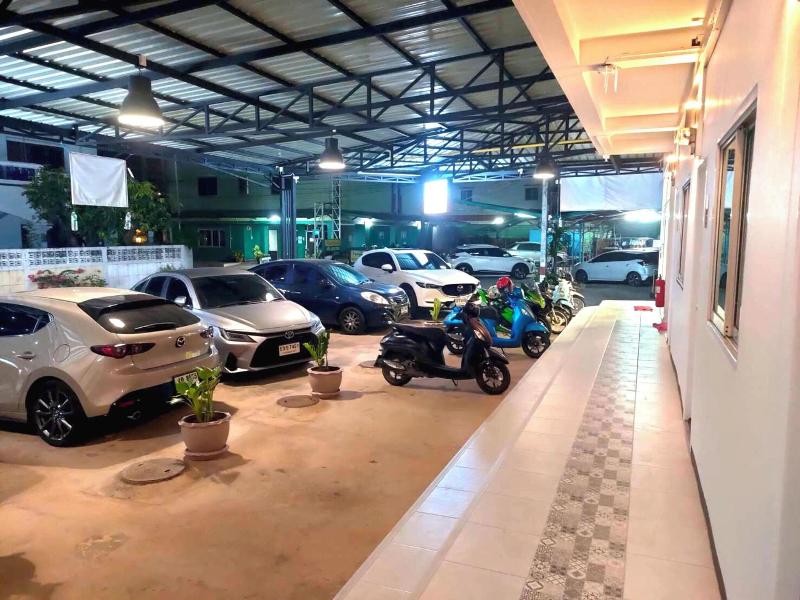 Beyond 21 Hotel image