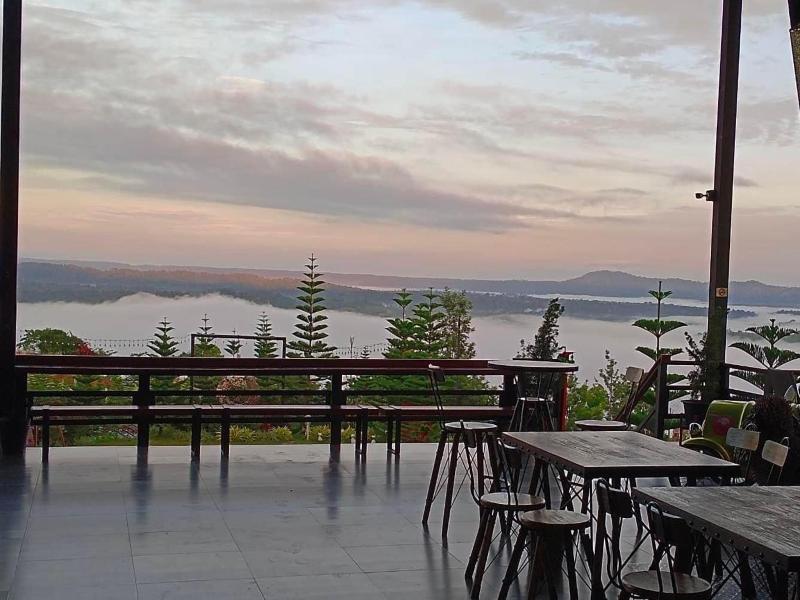 Stratus Resort image