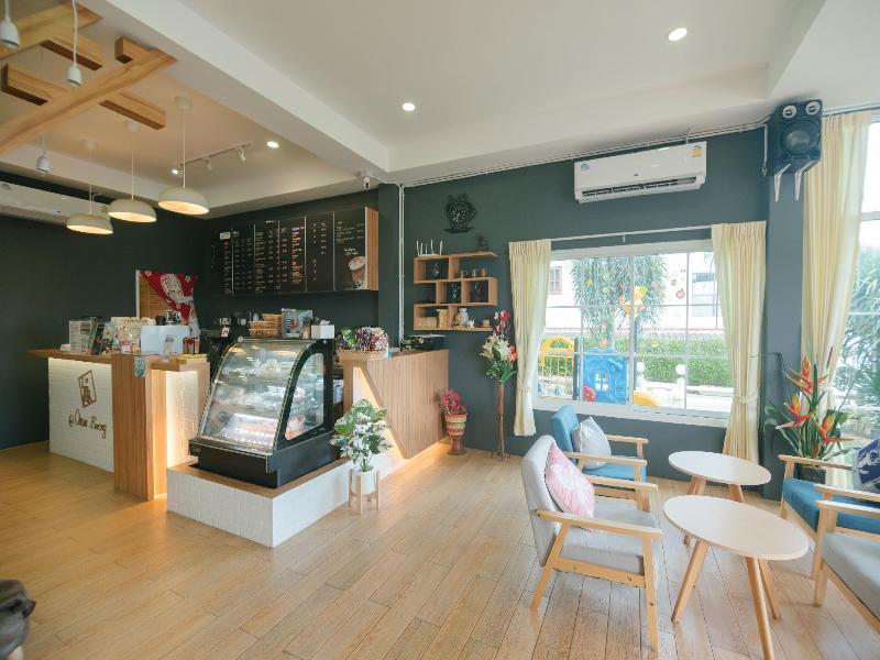 Reuan Chom Dao Resort image