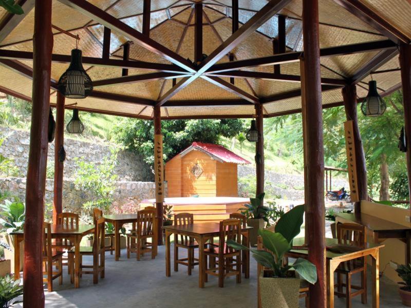 Baan Famui, Chiang Dao