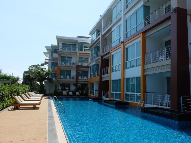 Phuket Seaview Resotel