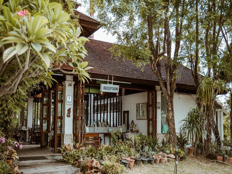 Tak Andaman Resort Hotel Tak