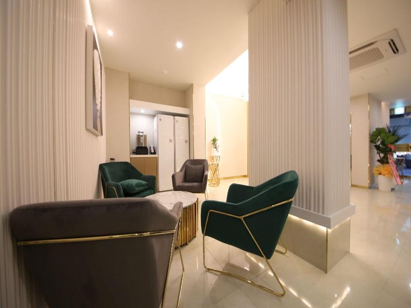 Den Basta Hotel image