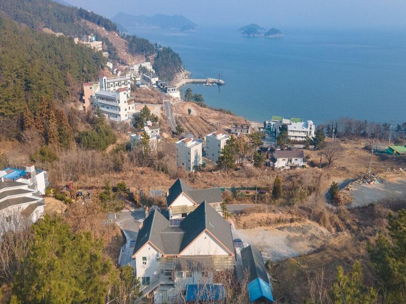 Yeosu Dulggot Pension image