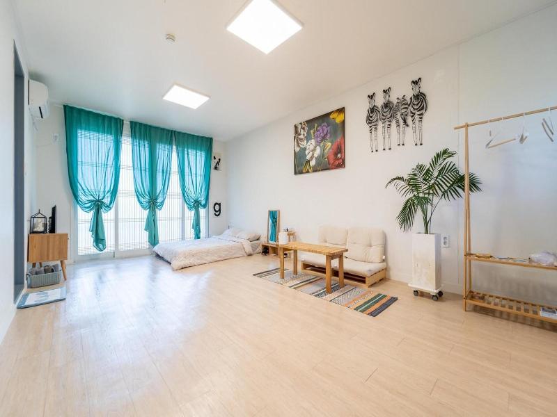 Jeju Dalbam Pension