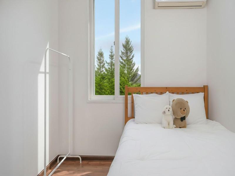 Chuncheon Dogandstay image