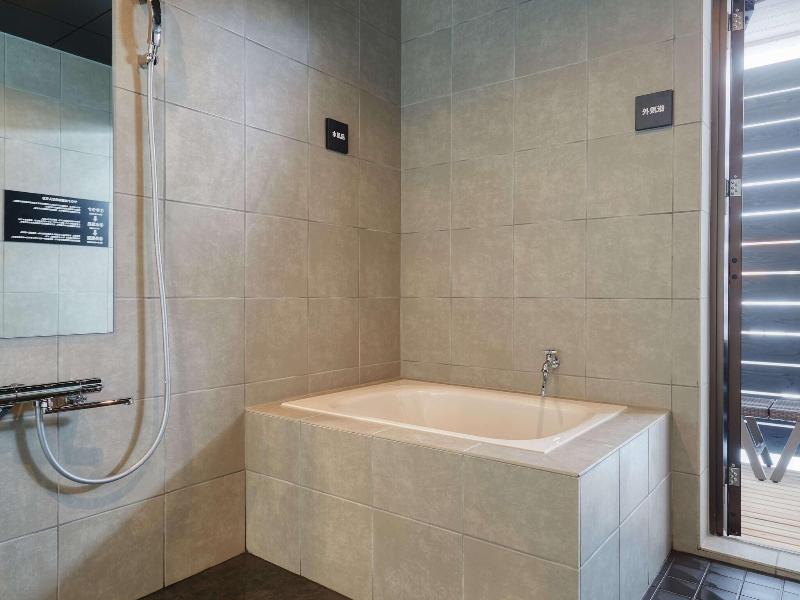 Cabin Hotel Constant Naha image
