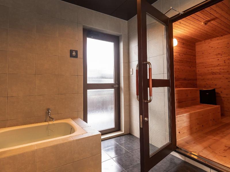 Cabin Hotel Constant Naha image