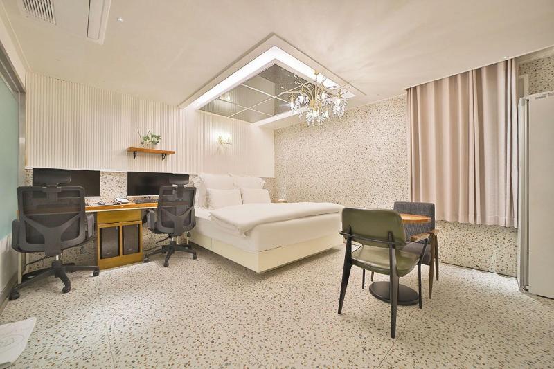 Hotel February Dongdaegu image