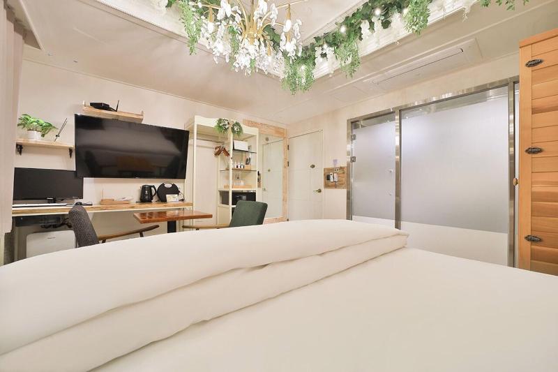 Hotel February Dongdaegu image