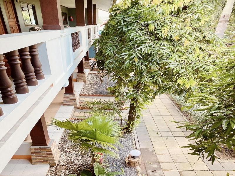 Baan Karnjana Hotel Samui image