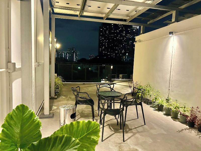 Zen Master Hotel image