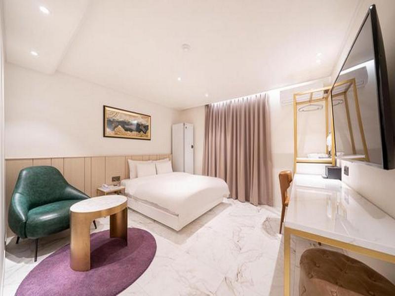 Jeonju Seosin Dong Hotel Azit