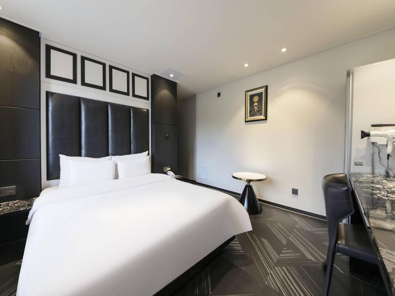 Jeonju Seosin Dong Hotel Azit — photo 3