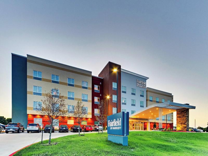 Fairfield Inn Suites By Marriott Dallas Love Field image