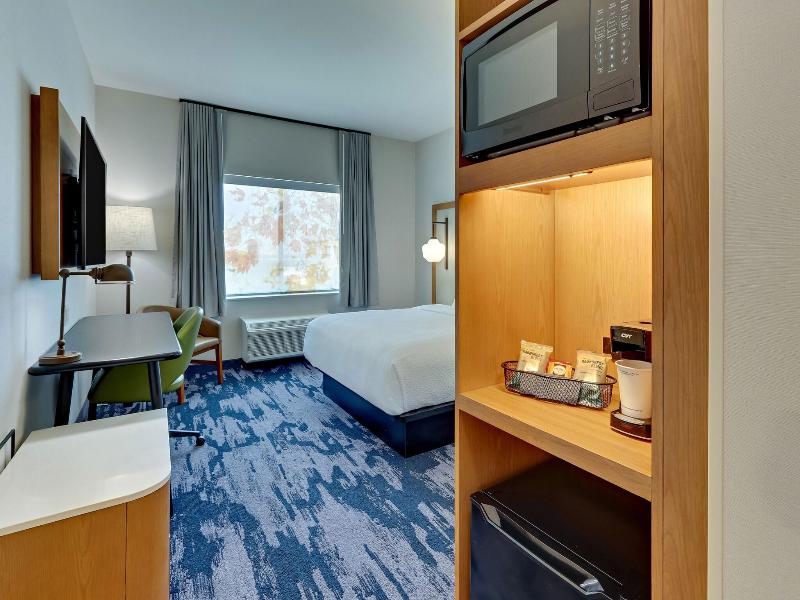Fairfield Inn Suites By Marriott Dallas Love Field image