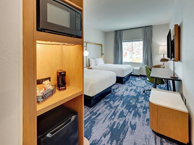 Fairfield Inn Suites By Marriott Dallas Love Field image