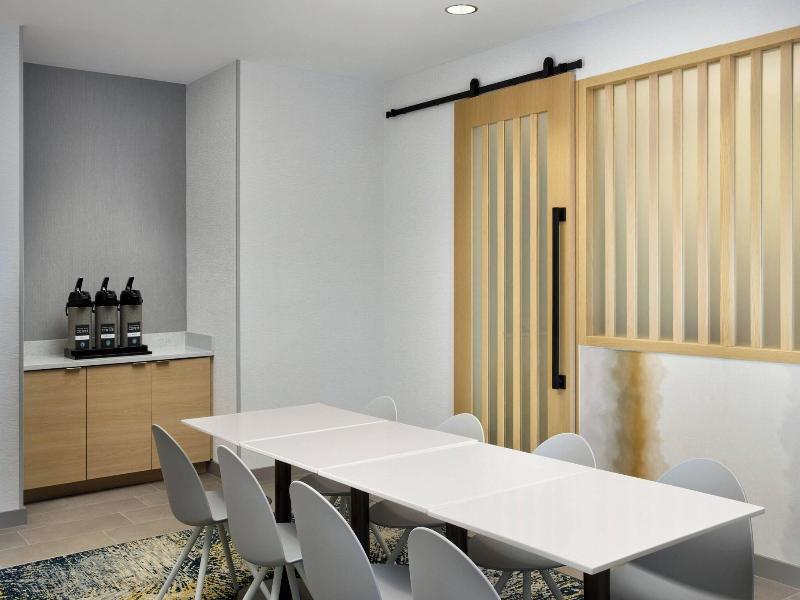 Towneplace Suites By Marriott Plant City image