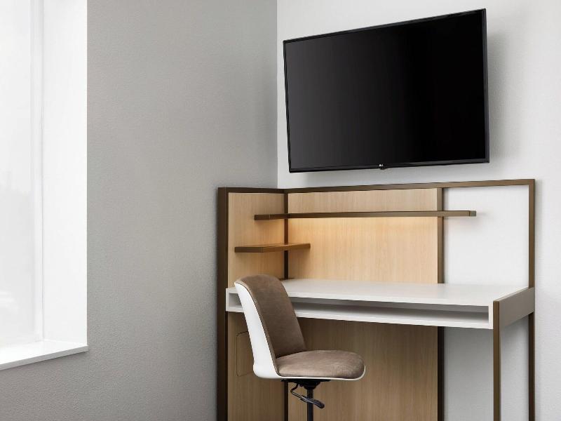 Towneplace Suites By Marriott Plant City image