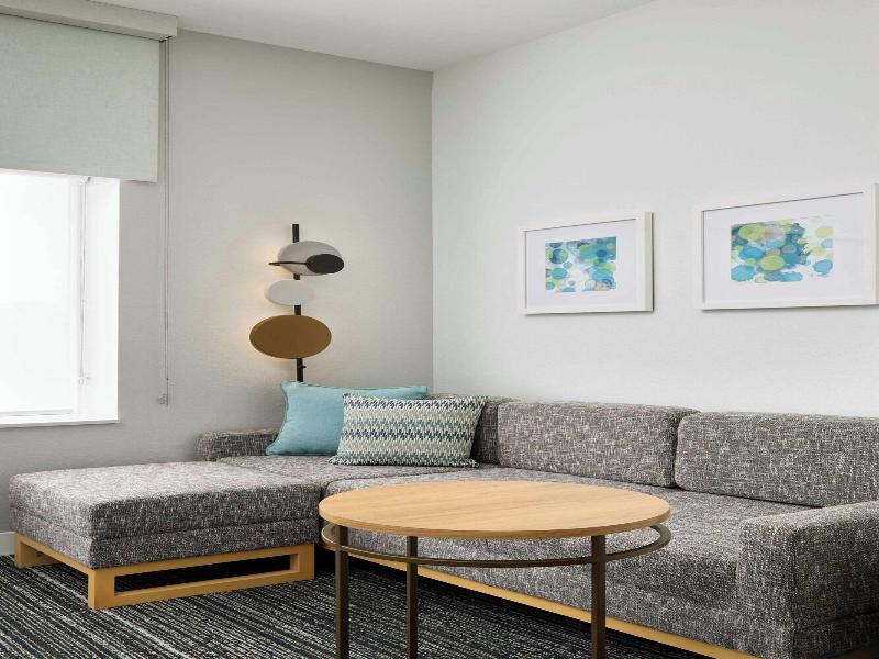 Towneplace Suites By Marriott Plant City image