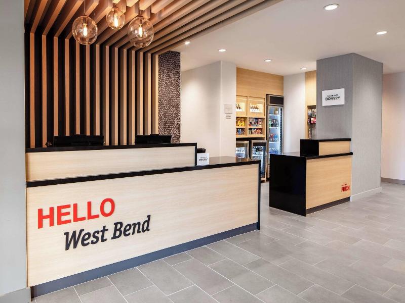 Towneplace Suites By Marriott Milwaukee West Bend image