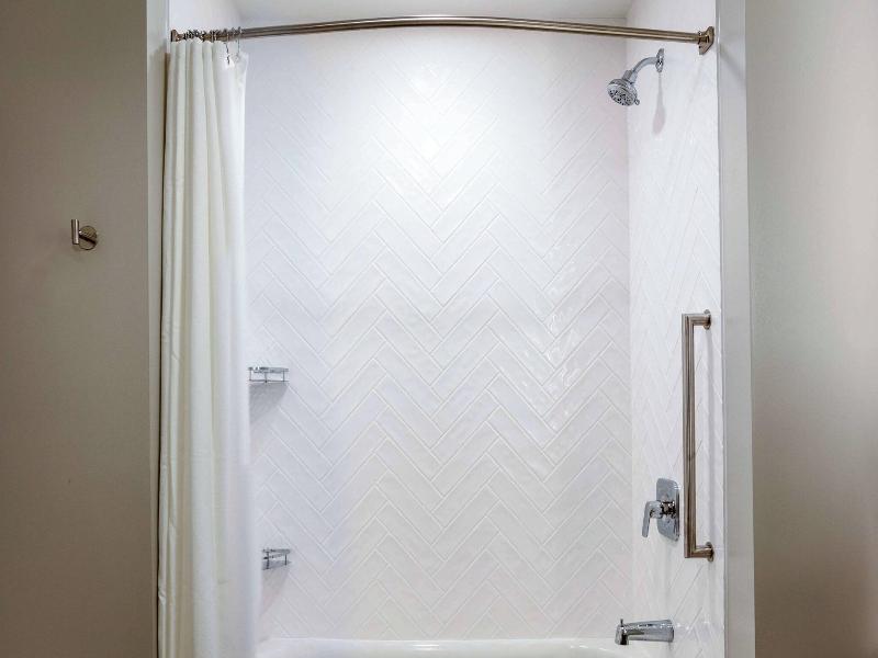 Towneplace Suites By Marriott Milwaukee West Bend image