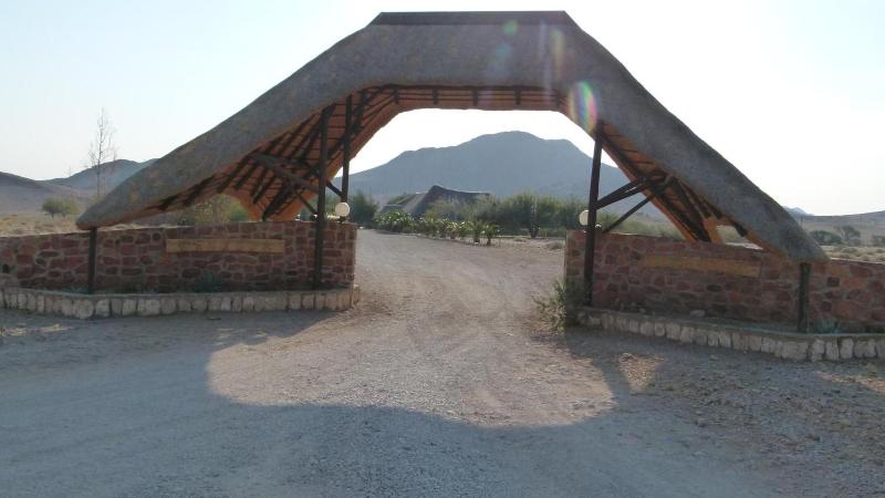 Elegant Desert Lodge — general view