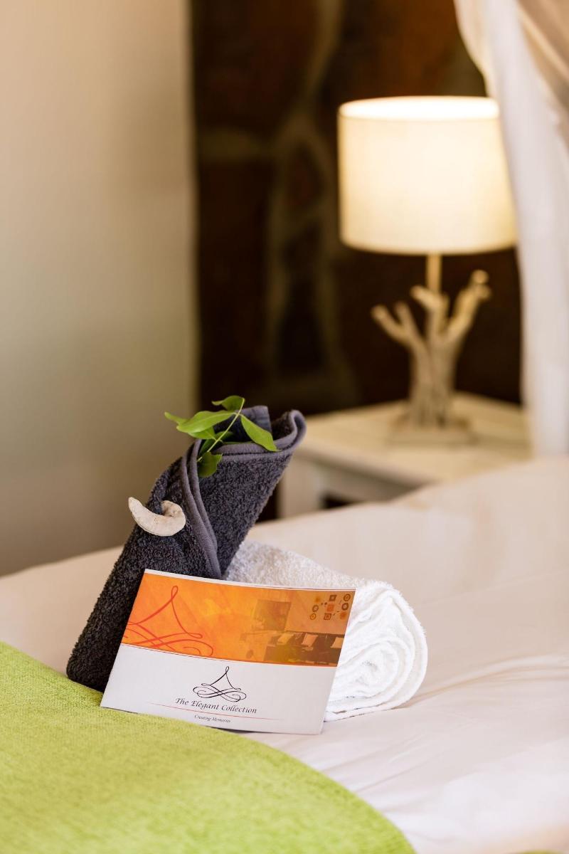 Elegant Desert Lodge image