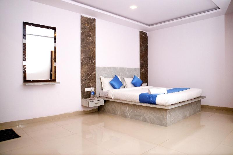 Hotel Royal Hills image