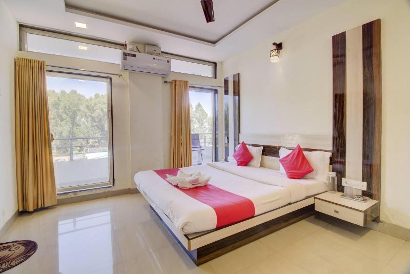 Hotel Royal Hills image