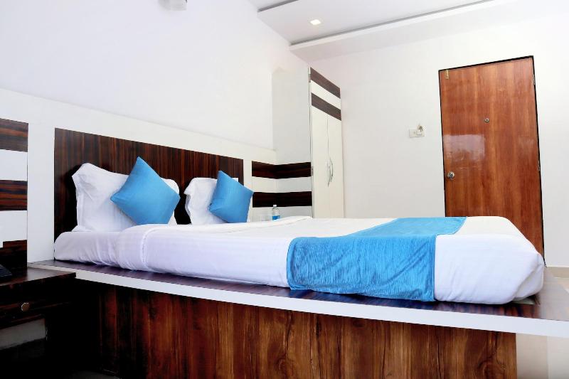 Hotel Royal Hills image