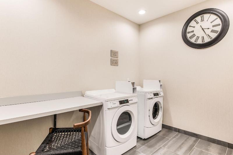 Fairfield Inn Suites By Marriott Knoxville Clinton image